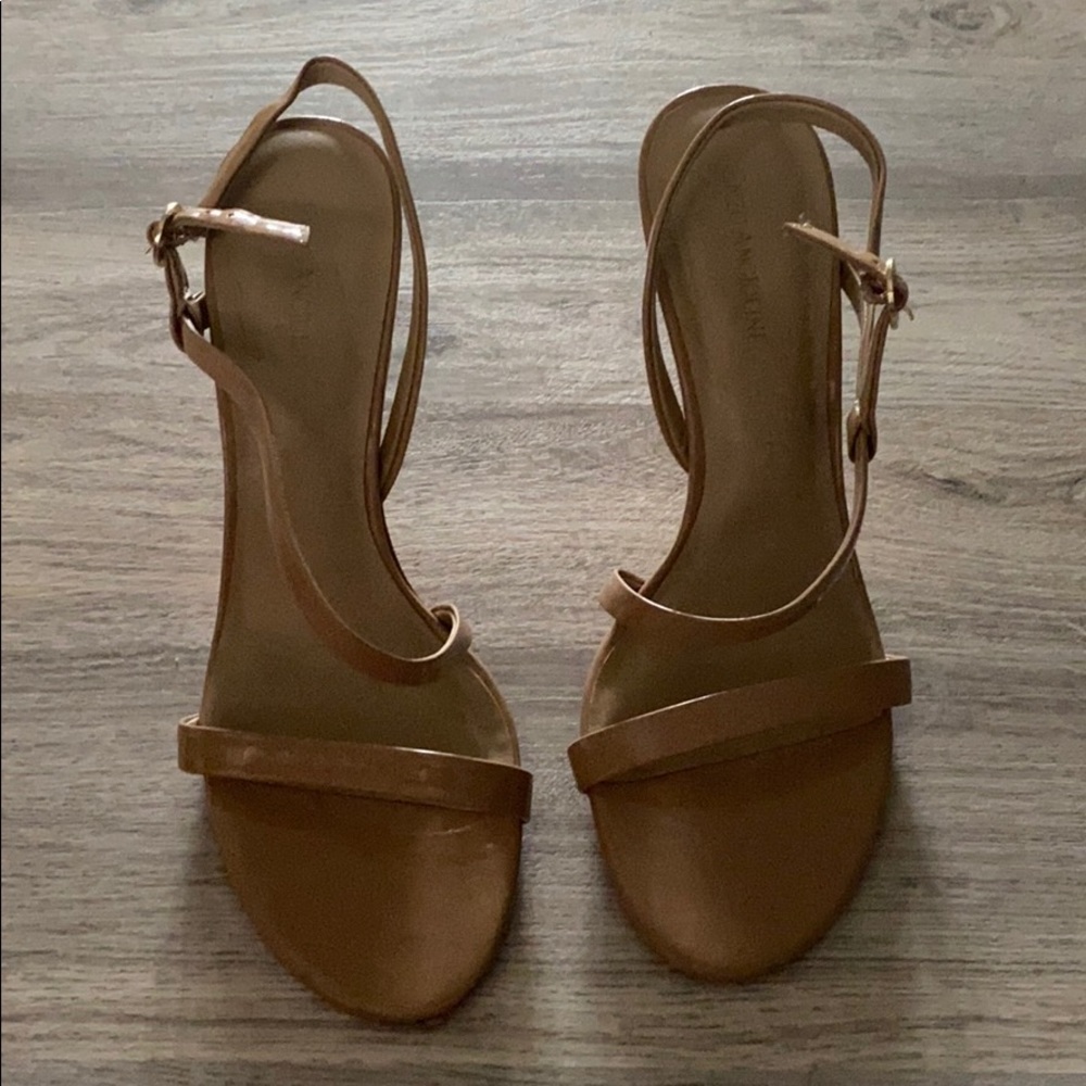 Enzo Angiolini straps shoes sze 10, nude/tan color